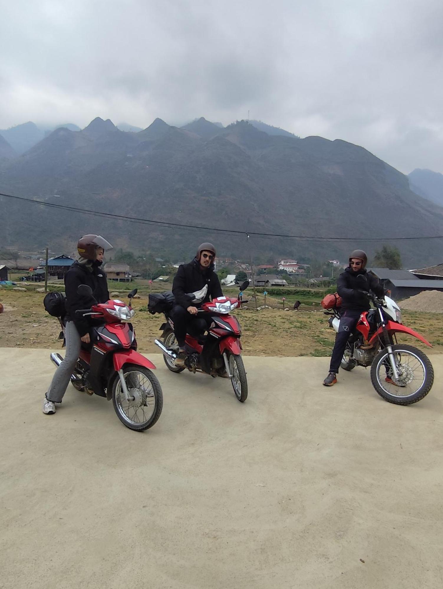 Du Gia Chill Zone Homestay Ha Giang Exterior photo